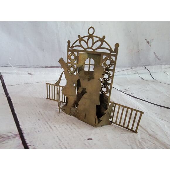 Vintage Danbury Mint 1984 Gold Christmas Ornament 3D Caroling Carolers at Door - Picture 4 of 7